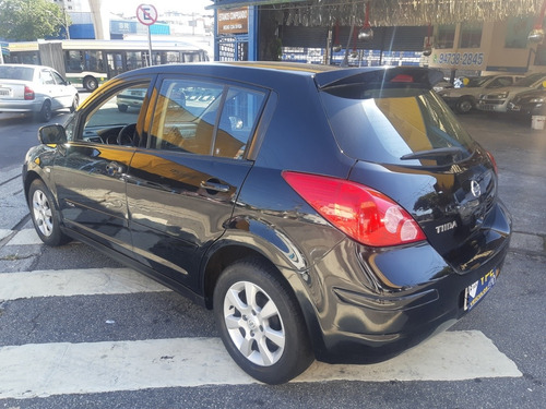Nissan Tiida 2008 1.8 S 5p
