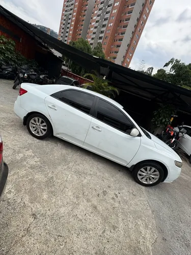 Kia Cerato Forte 2014
