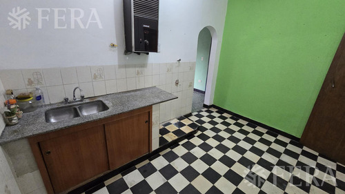 Venta Casa De 4 Ambientes Con Cochera En Bernal Oeste