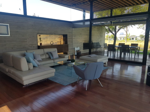 Imagen 16 de 25 de Casa En Venta El Campanario, Querétaro Campo De Golf Y Lago.