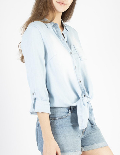 Imagen 3 de 5 de Blusa Camisera Mezclilla Con Nudo