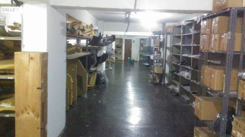 Imagen 9 de 26 de Excelente Local En Zona Muy Comercial Edificio Ormar , Área Total 296,07 M2, 2 Niveles, Planta Baja 157,46 M2 Y Mezzanina 138,61 M2, Sector Capuchino, Avenida San Martín, Caracas