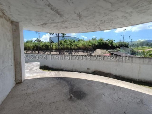 Casa En Venta En Guaracarima La Victoria 25-14133