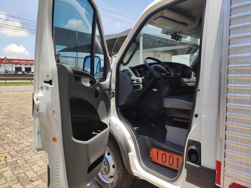 Imagem 13 de 13 de Iveco 35s14 - 2019 - Baú De 3,80 X 2,30 - Muito Nova!!