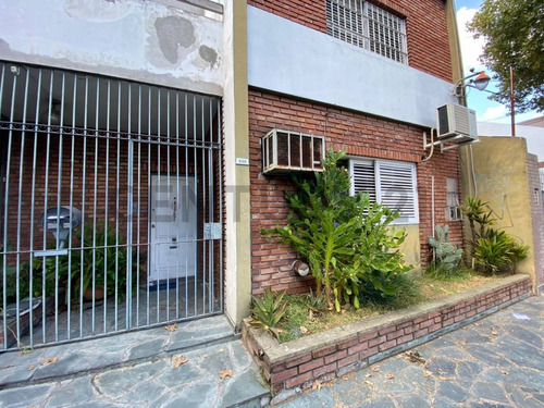 Imagen 30 de 30 de Ph De 3 Ambientes En Venta En Lomas De Zamora Con Patio, En Planta Baja