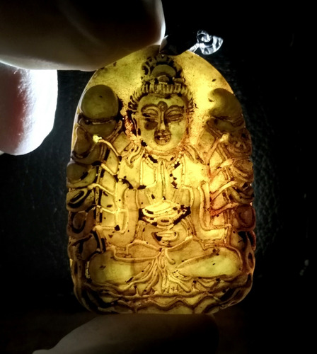 Colgante Jade Tallado En Kwan Yin Con Agarre De Plata 925