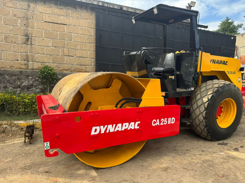 Vibrocompactador Dynapac Ca251 Año 2002