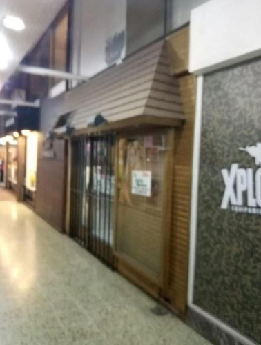 Local En Venta - 1 Baño - 16mts2 - Flores