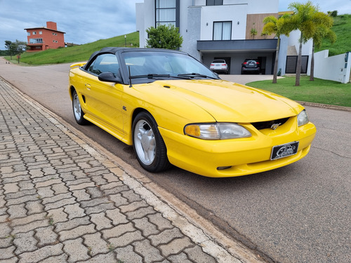 Mustang V8 Conversível