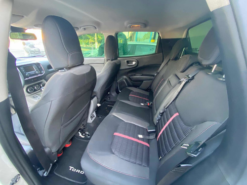 Imagem 10 de 18 de Fiat Toro Opening Edition