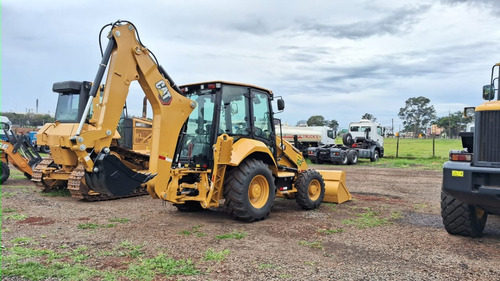 Retroescavadeira Caterpillar 416f2