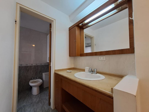 Imagen 13 de 30 de Se Vende Casa 263m2 5h+s/5b/4p Colinas De Santa Monica 8428