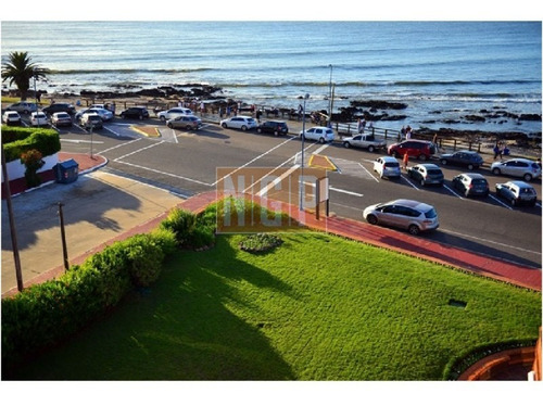 Apartamento En Peninsula, 3 Dormitorios *-ref:16716