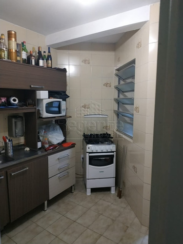 Imagem 6 de 13 de Apartamento Com 1 Dormitorio A Venda Na Trindade. - V-80784