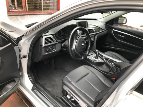 Bmw 320i Luxury