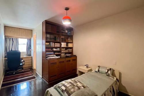 Apartamento À Venda Com 225m², 3 Suítes Com 2 Vagas De Garagem Fixas. Jardim Paulista. Planta Excelente Com Jardim De Inverno.