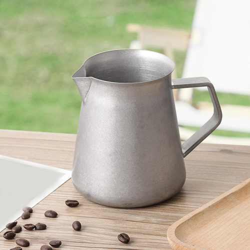 Cafetera Elegante Para Uso Doméstico Y En Cafeterías