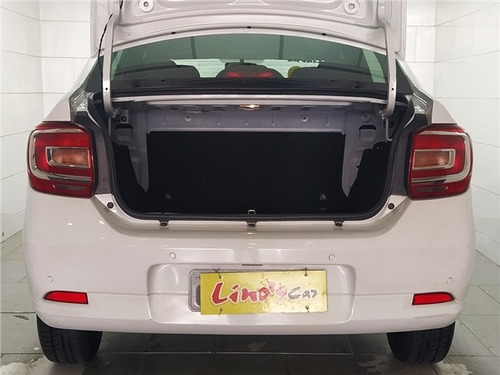Imagem 11 de 14 de Renault Logan 1.0 12v Sce Flex Zen Manual