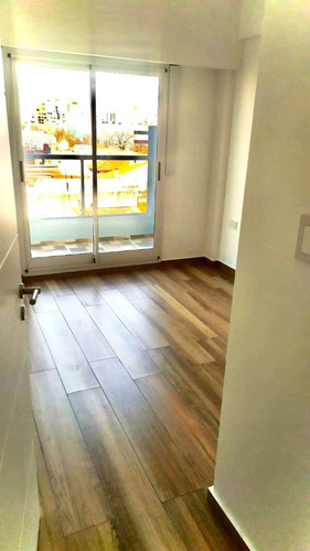 Imagen 19 de 28 de Marcos Sastre 4272 Semi Piso A Estrenar 3 Amb Con Balcon- 1b