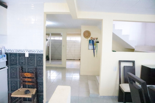Casa En Venta En Metepec 4 Habitaciones Crédito Infonavit.