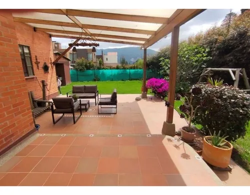 Casa De Ensueño En Chía, Conjunto Aquitania 290mts2 Const. / 895mts2