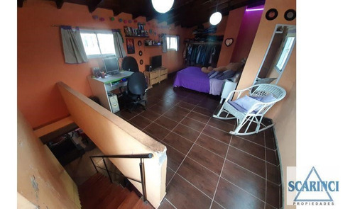 Padre Silberman Al 1300 - S. Lugares.- Casa Ideal Para 2 Familias.