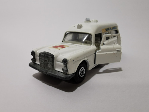 Matchbox Lesney Speedkings Mercedes Benz Binz Ambulance K-63