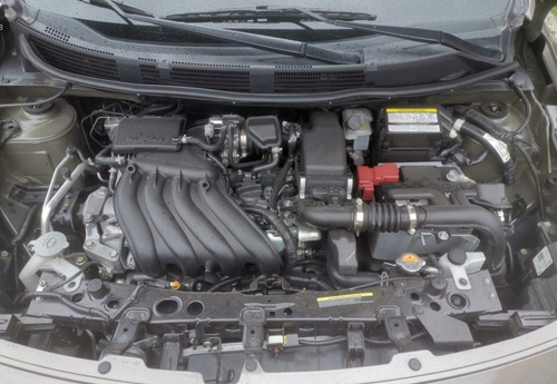 Nissan Versa Sense Mecanico
