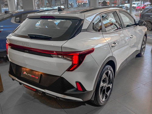 Kia K3 Cross 1.6 Ex At