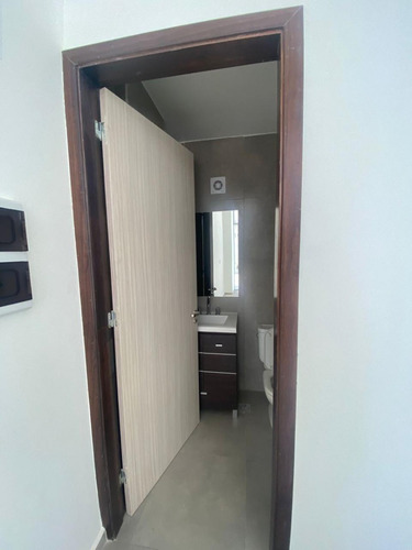 Venta Local Comercial En Paseo Quattro Villa Carlos Paz Excelente Ubicación