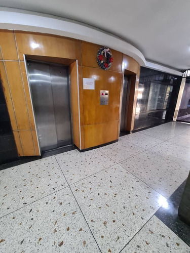 Imagen 11 de 12 de Oficina Comercial En El Parral, Valencia 04127407774 (lemof-015)