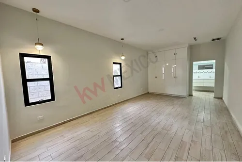 Se Renta Casa Muy Amplia Y Moderna En Colonia Burocratas, Mexicali Bc