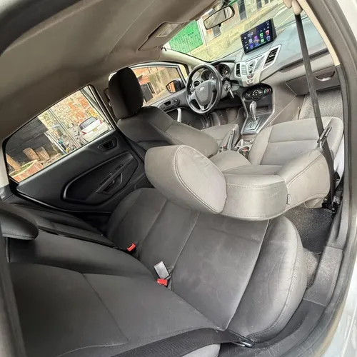 Ford Fiesta 1.6 Hatchback Mecánica