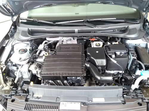 Imagen 13 de 15 de Volkswagen Polo 1.6 Msi Trendline 7