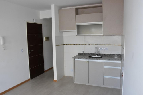 Imagen 5 de 16 de Moderno Semipiso 2 Ambientes A Estrenar En El Centro De Case