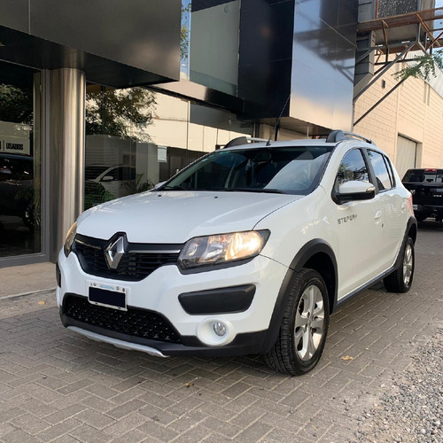 Imagen 2 de 9 de Renault Sandero Stepway Privilege
