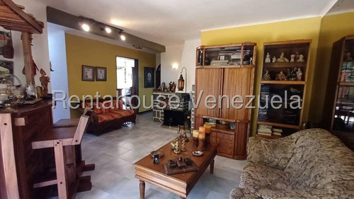 Turumo 25-16931 Oportunidad Negociable Bella Casa Con Hermosa Vista En Zona Tranquila Tanques Uno 2000 Litros Y Otro De 15.000 Litros. Terreno Con Árboles Frutales,