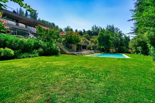 Gran Casa Mediterránea En Valle Escondido, Inmejor...