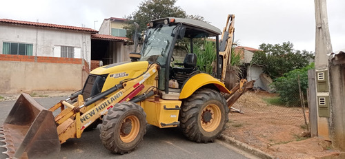 Vendo Retroescavadeira New Holland