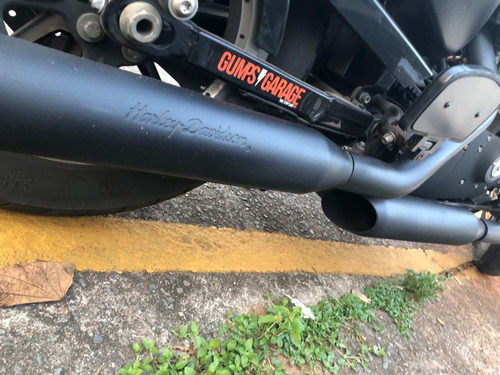 Imagem 10 de 14 de Harley Davidson 883r