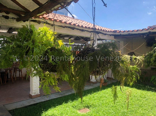 Imagina Tu Vivienda Temporal Ubicada En Una De Las Mejores Urbanizaciones De La Ciudad, Con Todos Los Servicios, Vigilancia 24/7. Esta Propiedad Se Encuentra Totalmente Equipada Y Amoblada.