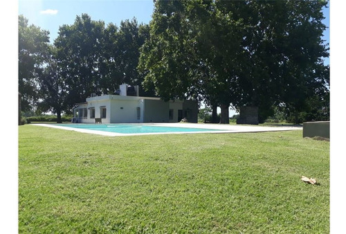Venta - Casa Quinta Con Piscina En Ibarlucea