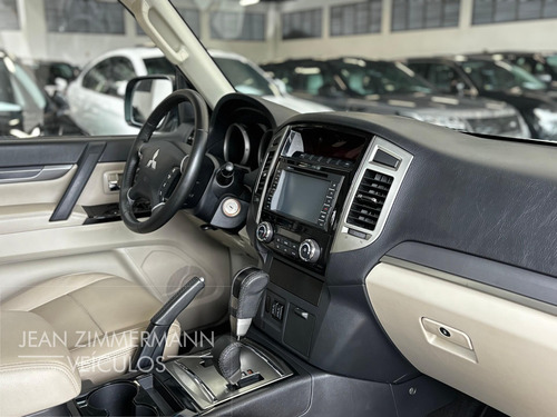 Mitsubishi Pajero Full HPE Full 3.2 4x4 T.I.Dies. 5p Aut