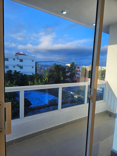 Apartamento En Tropical Del Este, Santo Domingo Este