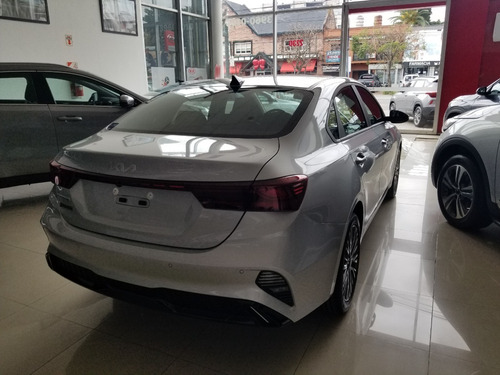 Imagen 6 de 11 de Kia Cerato Sx Linea 2022 Entrega Inmediata Vs Colores