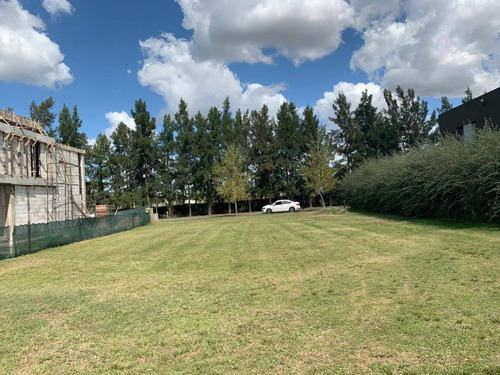 Lote Puerto Rolda. Barrio Cerrado