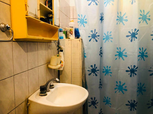 Imagen 10 de 14 de Casa 3 Amb. Con Departamento A Terminar