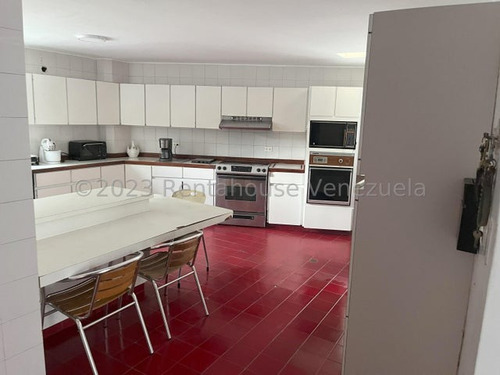 Agp Casa En Venta En Cerro Verde, Moderna Y Estilo, Con Anexo, Sin Problema De Agua 23-7688 Ys