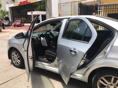 Chevrolet Sonic 1.6 Lt 4 p