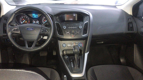 Ford Focus 2.0 Se Plus Fastback 16v Flex 4p Powershift